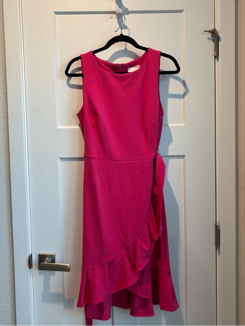 Calvin Klein - Sleeveless Pink Ruffle Midi Dress